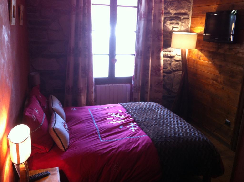 Au Chant Des Marmites Saint-Lary-Soulan Rom bilde